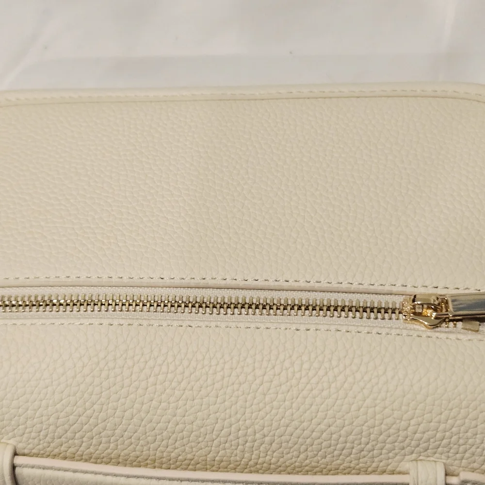 Mélodie Cécile "Le Petit Paris 15" in A Buttercream Color - Picture 4 of 17